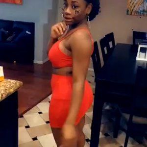 Meet your Posher, Alise